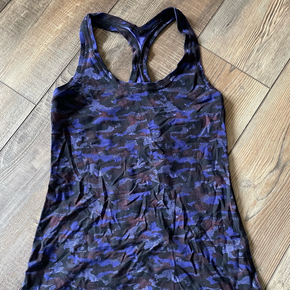 Lululemon tank